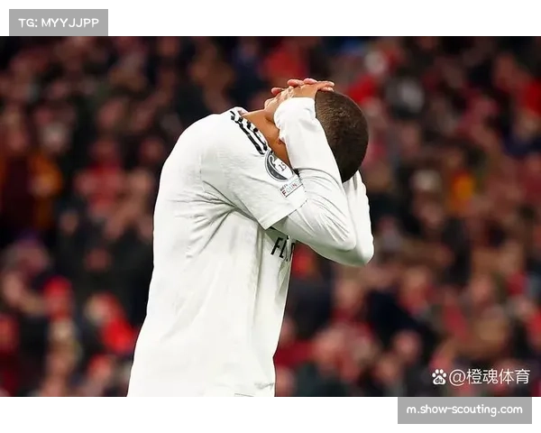 姆巴佩遭背后铲倒仅获黄牌 皇马电视台嘉宾强烈不满